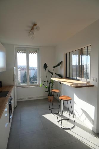 Grand appartement 80m² - Suite parentale - Apartment - Villeurbanne