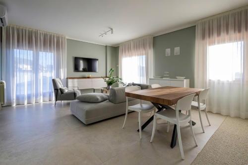  Suite Sophie - Appartamento al settimo piano con vista mare e montagna in Casa Santa