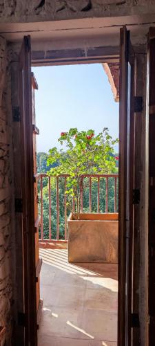 Deluxe Double or Twin Room with Mountain View image 2