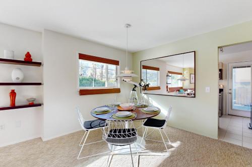Albert Freys Villa Hermosa Unit 21 Permit# 2101 in Palm Springs, USA