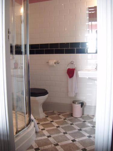 room detail thumbnail 2