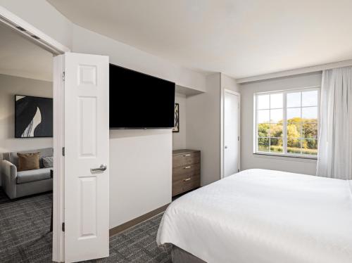 罗切斯特大学斯桥套房酒店 罗切斯特大学斯桥套房酒店