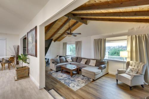 Spacious Home w/ Yard, 7 Mi to San Diego Comic-Con – khách sạn tại Trung Tam Thanh Pho