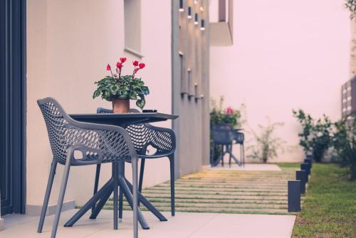 One-Bedroom Apartment with Garden room in Nestia urban apartments