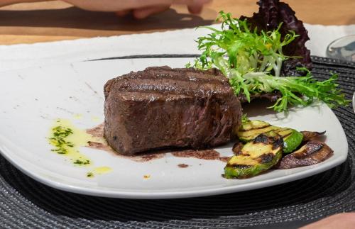 Food and beverages, Boutique Vineyard and Wine Lodge in Coquimbito