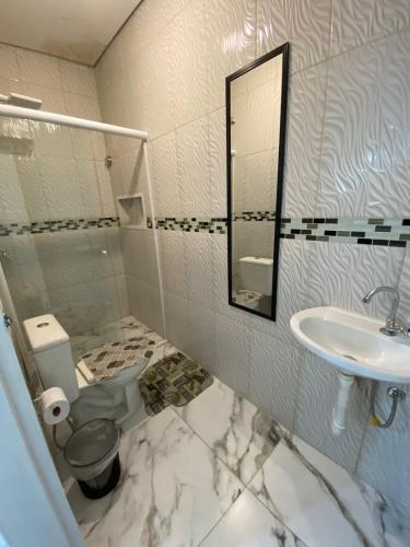 Shower, pousada fast sleep in Guaruja