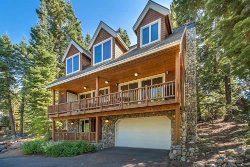 Ellis Peak by AvantStay Beautiful McKinney Cabin w Filtered Lake Views - Homewood