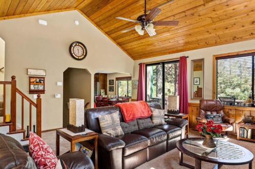 Facilities, Sutter Ln by AvantStay Beautifully Remodeled Kitchen,4Cabin-Chic Bedrooms in Blue Jay