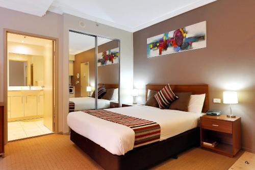 APX Darling Harbour - image 12