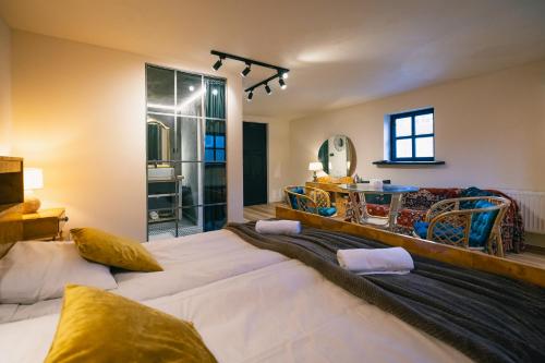 Large Double Room