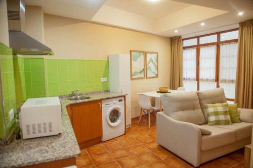  Cumbres de los Picos Apartamento La Yedra, Unterkunft in Poo de Cabrales