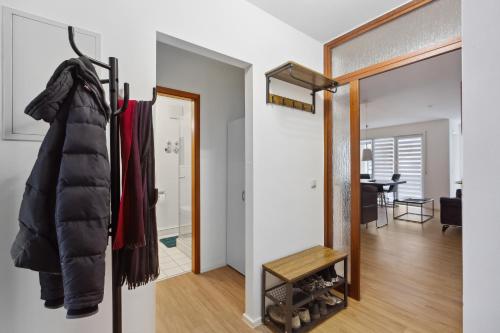 Eindrucksvolle Zwei-Zimmer-Wohnung mit Balkon und großer Küche, Lipsk (zdjęcie 9)
