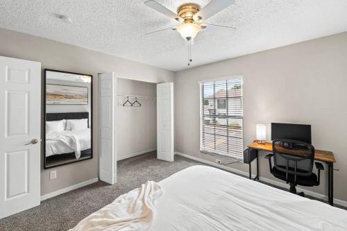 Cozy Townhouse - Gym Pool Golf Fast WiFi 2B2B in Tampa, USA