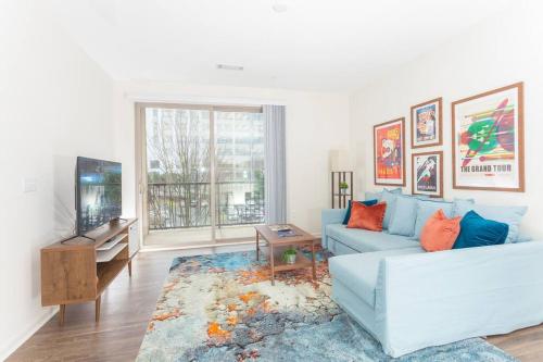 League Flats Uptown at West Trade Street thumb 4