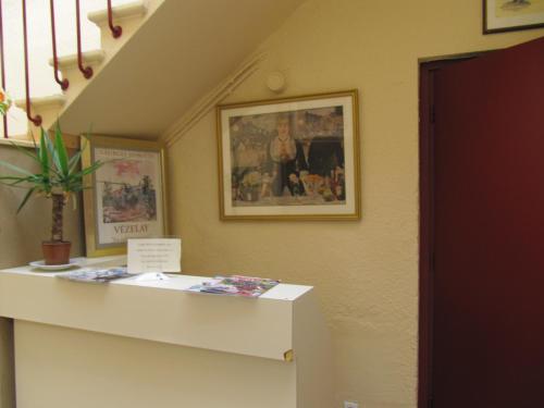 ردهة, Pub vauban terreaux in Avallon