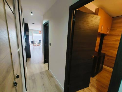 TODOSIERRANEVADA ZONA BAJA - MONTBLANC VISTAS A LA MONTANA - Junto a los Telecabinas in Sierra Nevada