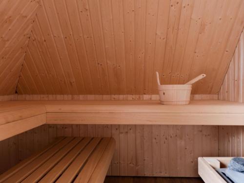 Spa, Bungalow with Sauna & Nature in Tytsjerksteradiel