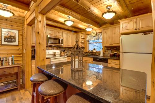Secluded Cresco Log Cabin with Fire Pit! in Cresco, USA