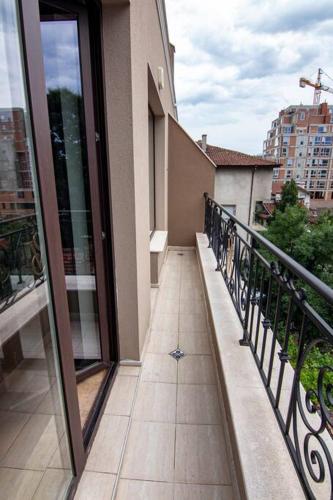 Apartment with private parking 1, Sofia (Foto 10)