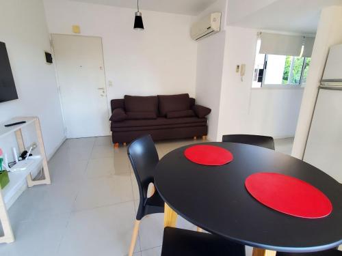 One-Bedroom Apartment image 10