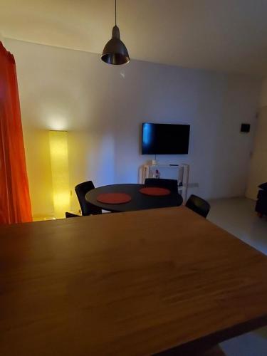 One-Bedroom Apartment image 9
