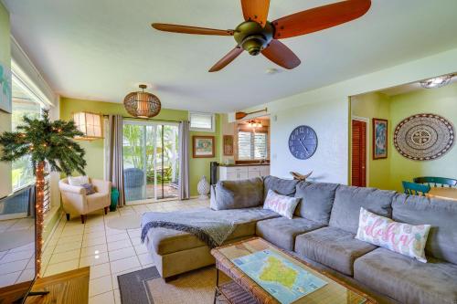 Sun-Dappled Aiea Apartment 11 Mi to Beach! photo 4