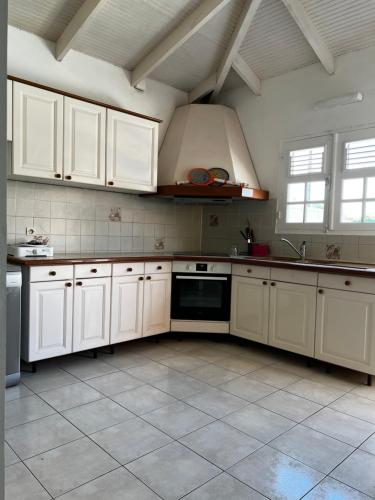 Kitchen, Louer la Villa Turquoise Avec Piscine Privee in Baie-Mahault