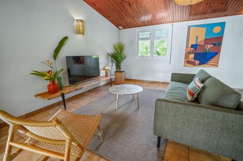 Three-Bedroom Villa image 6