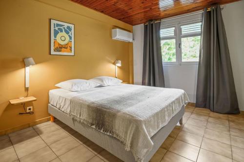 Three-Bedroom Villa image 10