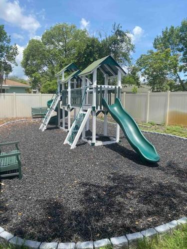Cozy Townhouse - Gym Pool Golf Fast WiFi 2B2B detail