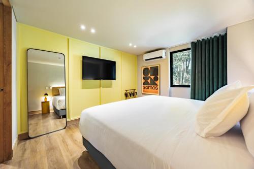 room detail thumbnail 0