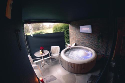 Erwachsenenhotel BDSM Apartment Hotel Emotion Apartments mit privater Sauna & Whirlpool