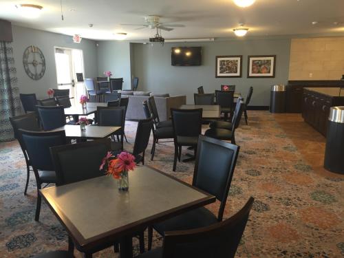 Grandstay Hotel & Suites Mount Horeb - Madison