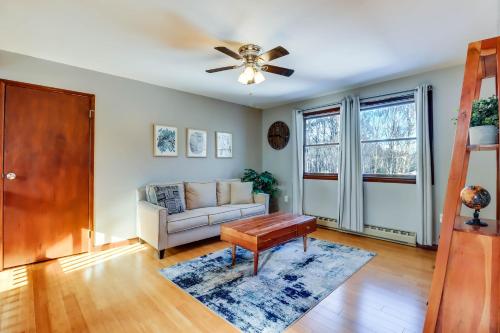 White Haven Home with Hot Tub and Nearby Lake Access