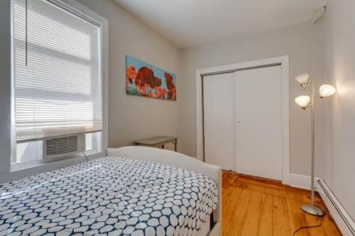 NEW! Boston Entire House Near MBTA, 3 Mi to Fenway!