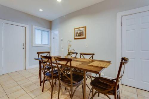 NEW! Boston Entire House Near MBTA, 3 Mi to Fenway!