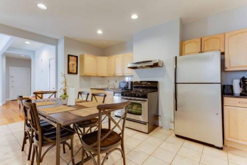 NEW! Boston Entire House Near MBTA, 3 Mi to Fenway!