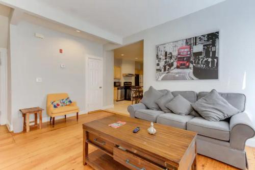 NEW! Boston Entire House Near MBTA, 3 Mi to Fenway!