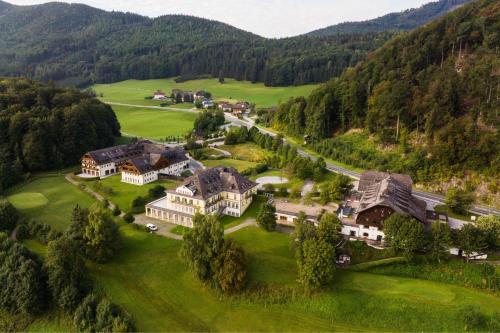 Arabella Jagdhof Resort am Fuschlsee, a Tribute Portfolio Hotel