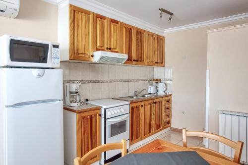 Apartment Brodarica 4194d - main image
