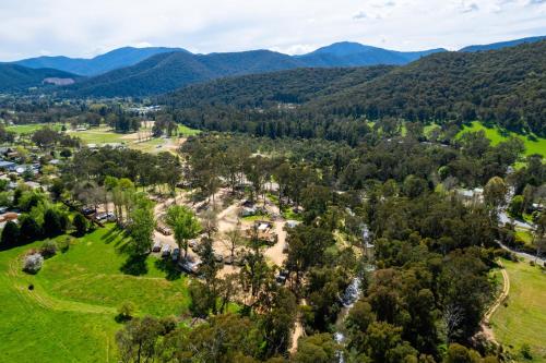 附近景點, 明亮小屋公園酒店 (Bright Cabin Park) in 明亮