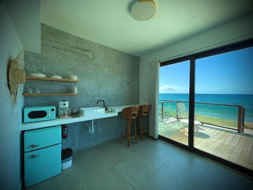 1 Corcega Beachfront Suites in 瑞高