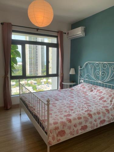 Sea view 2 bedroom Fully furnished Apartment Forest City Starview Bay Johor Malaysia near Tuas Checkpoint