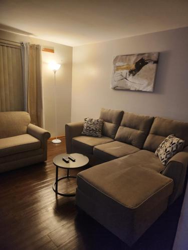 private upper 1 bd apartment in Buffalo, USA