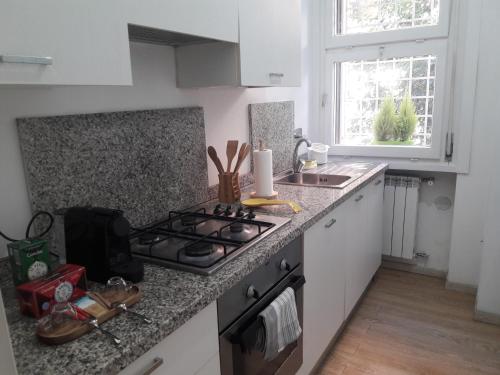 Rizzola casa e appartamento per vacanze, Rom (Foto 6)
