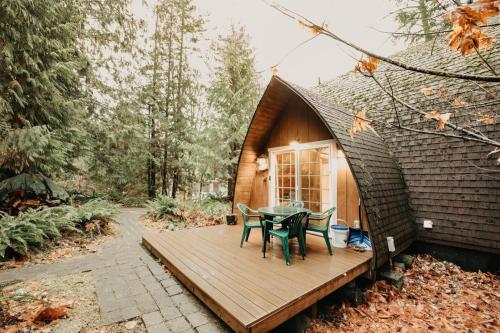 78MBR - Wood Stove - WiFi - Pets Ok - BBQ - Sleeps 6 home, Glacier (foto 3)