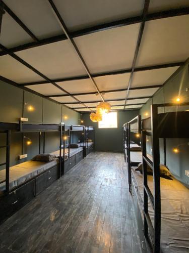 1 bunk bed