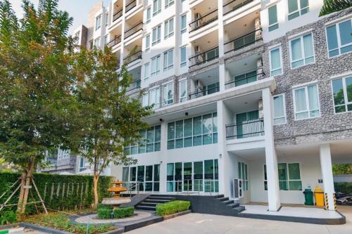 Exterior view, Courtyard Khaoyai Condo near Scenical World