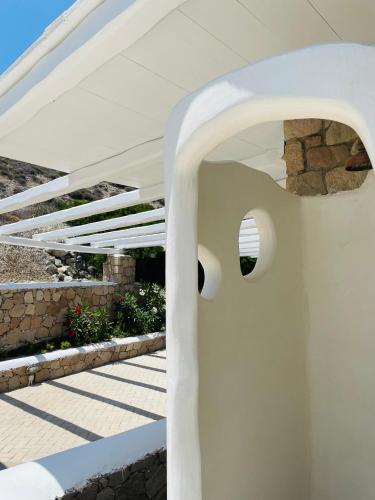 Milo Milo Suites – Mandrakia