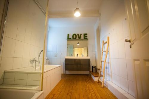 120qm/ City Loft/ Tischkicker, Hamburk (fotografie 10)